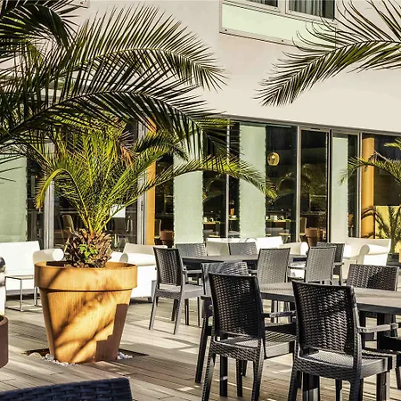 Mercure Centre 酒店 *