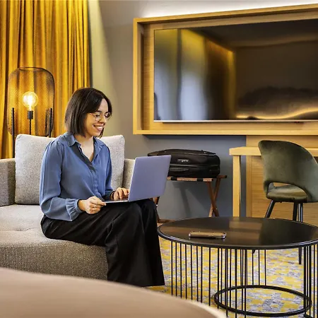 Mercure Centre * 阿让