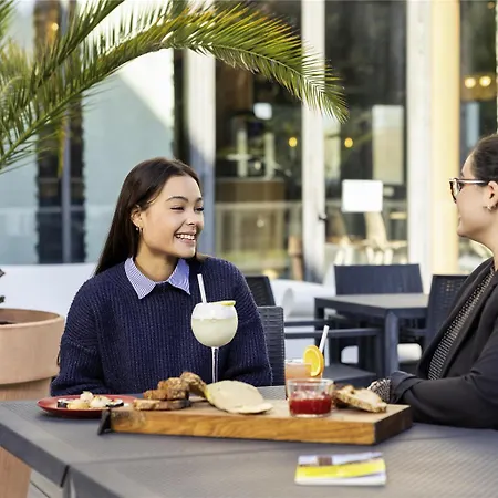 Mercure Centre 酒店 *