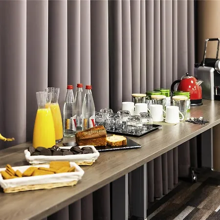 Mercure Centre *